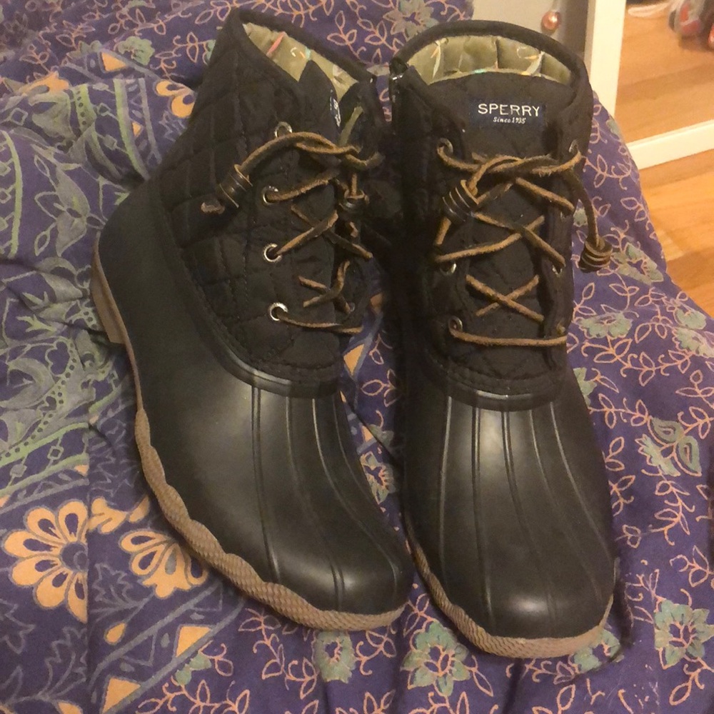 Sperry bean boots